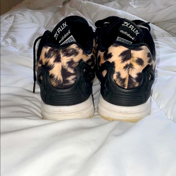 Adidas Cheetah, print, lace up, yogaathletic tan & gold, running comfort… - Picture 4 of 7